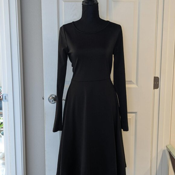 Good Luck Gem Black‎ Long Sleeve A- Line Open Back Midi Dress NWT - Picture 1 of 8
